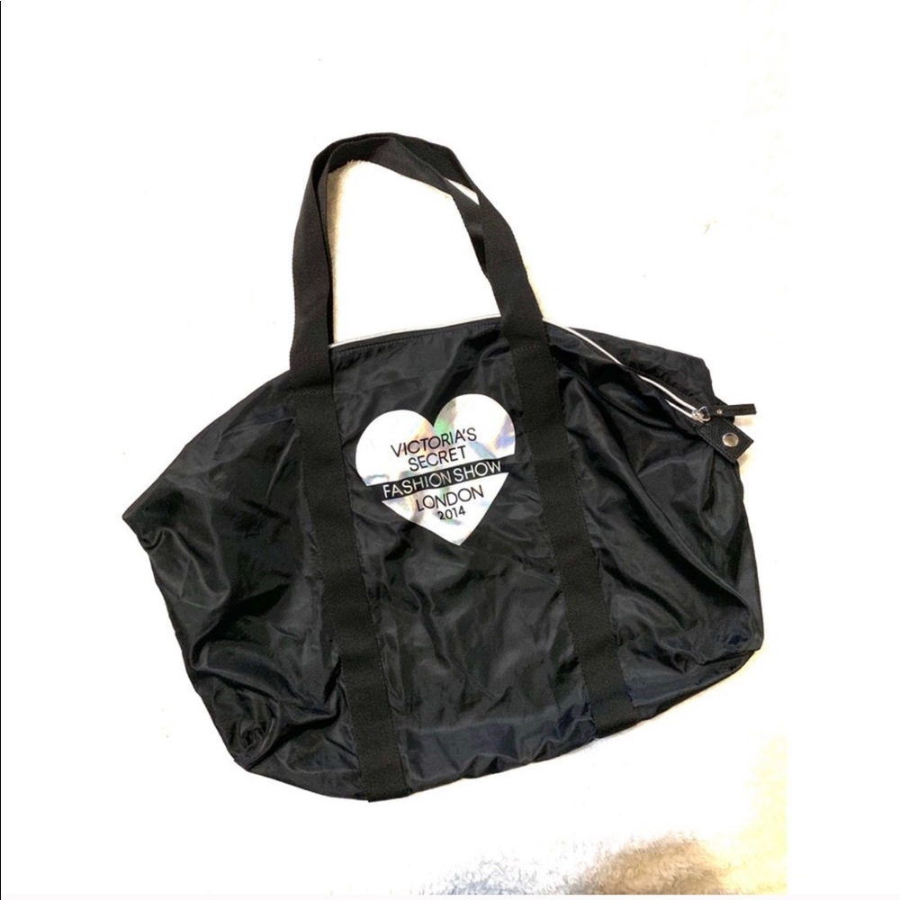 VS fashion show tote bag